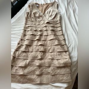 Elegant Beige Sleeveless Dress